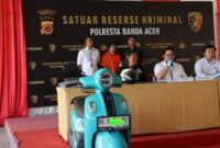 Satreskrim Polresta Banda Aceh mengungkap kasus pembunuhan seorang pelajar asal Aceh Barat yang terjadi di Gampong Jeulingke, Kecamatan Syiah Kuala, Banda Aceh, Sabtu (19/10/2024)
