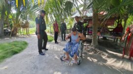 Dandim 0111/ Bireuen bantu Kursi roda untuk mantan kombatan GAM 