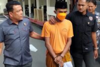 Seorang pria mengaku wartawan di bekuk polisi karena lakukan kekesalan dan asusila (dok foto : Larssnews.com)