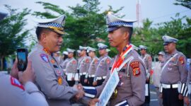 Borong Lima Medali PON, Bripda Rahmat Syahputra dapat Penghargaan dari Dirlantas Polda Aceh. 01/10/2024.
