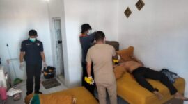 Pria asal Marelan Kota Medan, Sumatera Utara, ditemukan terbaring kaku dalam kamar Kosan yang dihuninya di gampong Lampulo, Kuta Alam, Banda Aceh, Jumat (1/11/2024) pagi.