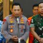 Kapolri Jenderal Polisi Drs. Listyo Sigit Prabowo menyatakan, bahwa dirinya memerintahkan Kapolda Sumatera Barat (Sumbar) Irjen Suharyono untuk mengusut tuntas motif di balik penembakan di Polres Solok Selatan. Sabtu 23/11/2024.