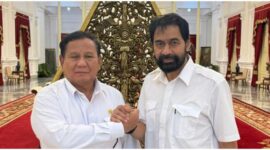 Presiden RI Prabowo Subianto bersama Gubernur Aceh terpilih  Muzakir Manaf di Istana Negara Jakarta.