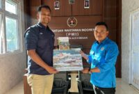 Head of Media PT Solusi Bangun Andalas (SBA), Faraby Azwany, melakukan silaturahmi ke Kantor Persatuan Wartawan Indonesia (PWI) Aceh Besar di Jantho, Kamis (26/12).