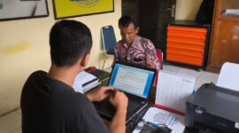 Kasus penganiayaan dan Intimidasi profesi Wartawan oleh oknum Kades/ Keuchik Gampong Cot Setui, Kecamatan Ulim Kabupaten Pidie Jaya dipolisikan. Sabtu 25/01/2025.