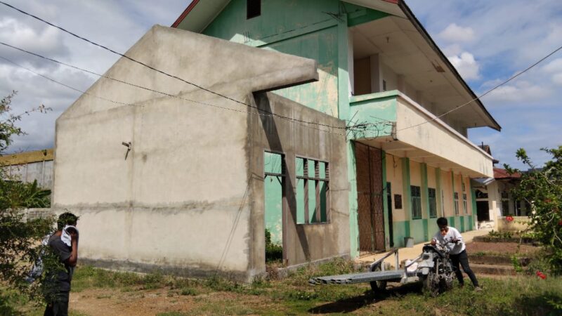 SMA Teuku Chik Kuta Karang di bawah Yayasan Teuku ChiK Kuta Karang beralamat Jalan Hadiah, Lam bheu, Darul Imarah, Keutapang, Aceh  Besar. senin 24/02/2025.