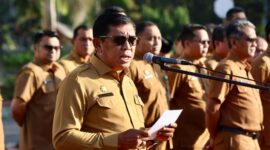 Gubernur Aceh, H. Muzakir Manaf, melalui Plt Setda Aceh Alhudri mengajak seluruh pegawai Pemerintah Aceh untuk menjaga kekompakan dan kedisiplinan di bulan suci Ramadhan. Hal itu disampaikan Gubernur dalam apel pagi, Senin (3/3/2025) di Halaman Kantor Gubernur Aceh.