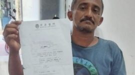 Khairuddin Muhammad Yasin (58) warga gampong Namploh, Kecamatan Samalanga, Kabupaten Bireuen mengalami penderitaan penyakit kantong Kemih, Butuh bantuan dana dari tangan yang di muliakan Allah, Minggu 08/03/2025. poto Ist Dicky.