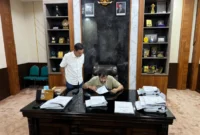 Usai menjalani medical check-up (pemeriksaan kesehatan) dari luar negeri, Gubernur Aceh Muzakir Manaf sudah tiba kembali di Banda Aceh Langsung bekerja , Kamis 15/05/2025.