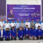Kepala Biro Akademik Kemahasiswaan dan Kerjasama Zulfan SH, MH, bersama pemateri dan mahasiswa dalam kegiatan workshop Jurnalisme di Aula Multiguna Kampus Universitas Samudra Langsa.