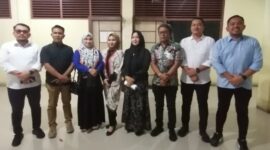 Ketua dan sejumlah Anggota DPRK Langsa usai paripurna Alat Kelengkapan Dewan di kantor sekretariat DPRK setempat, Selasa (20/5/25).