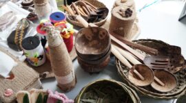 produk handycraf yang ditampilkan pada bazar tersebut antara lain Produk kain Eco Print, Produk rumah tangga dari batok kelapa hingga produk sabun olahan rumah tangga. Selain itu juga tersedia aneka kue dan jajanan khas Aceh Besar.