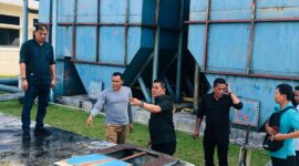 Bupati Aceh Besar H. Muharram Idris manfaatkan hari libur tinjau instalasi Water Treatment Plant (WTP) PDAM Tirta Montala Cabang Darul Imarah-Glee Taron Matie, Minggu, 22/06/2025.