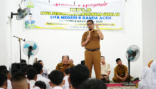 Kadisdik Aceh Marthunis S.T., D.E.A,memberikan pesan kuat agar seluruh rangkaian MPLS dijalankan dengan prinsip ramah anak dan bebas dari praktik bullying maupun perploncoan.