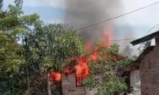 Rumahnya Hangus Terbakar, Korban Lapor ke BPBD dan Polsek 