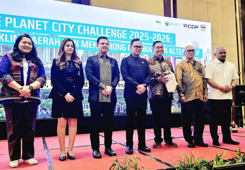 Ket Foto: Wali Kota Langsa Jeffry Sentana S Putra SE, saat peluncuran One Planet City Challenge oleh Wamendagri Bima Arya di Ballroom Swiss-Belhotel Serpong, Kota Tangerang Selatan, Banten, Kamis (24/7/2025)