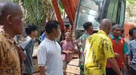 Ratusan warga sambangi Lokasi Hutan adat yang akan dijadikan lahan Perkebunan 