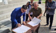 Walikota Langsa Jeffry Sentana Serahkan SK Ribuan PPPK