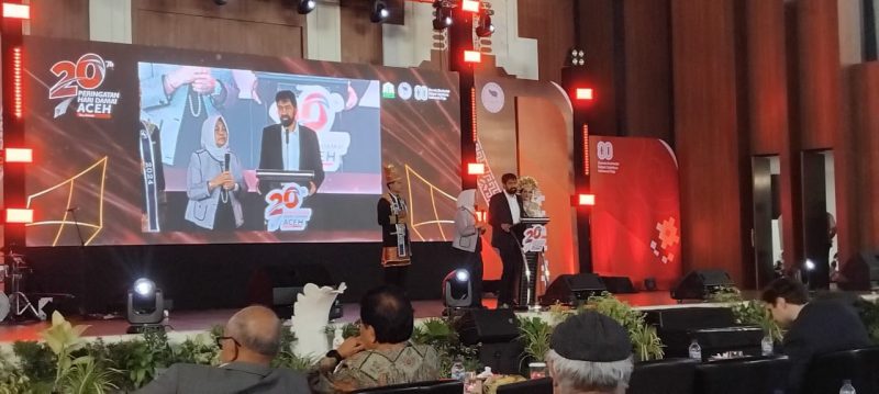 Gubernur Aceh Muzakir Manaf, dalam sambutannya pada peringatan 2 Dekade Hari Damai Aceh, di Balai Meuseuraya Aceh, Jum’at (15/8/2025).