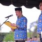 Wakil Bupati Aceh Besar, Drs. H. Syukri, M.M., bertindak sebagai Inspektur Upacara (Irup) pada peringatan Hari Pendidikan Daerah (Hardikda) ke-66 tahun 2025 di halaman Kantor Bupati Aceh Besar, Kota Jantho, Selasa (2/9/2025).