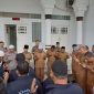 Kapolda Aceh Brigjen Pol Marzuki Ali Basyah bersama jajaran pengurus Masjid Raya Baiturrahman melaksanakan doa bersama untuk keselamatan, kelancaran, dan kedamaian aksi unjuk rasa hari ini, Senin, 1 September 2025.