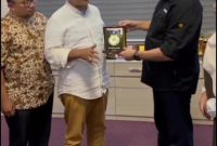 Plt. Kadisdik Aceh, Murthalamuddin, S.Pd., M.SP, menerima kunjungan Delegasi Kedutaan Besar Malaysia Jakarta yang dipimpin Dr. Hasnul Faizal bin Hushin Amri, Menteri Kedutaan (Pendidikan), bersama Encik Abdul Aziz Abdullah, Atase Pendidikan.