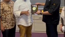 Plt. Kadisdik Aceh, Murthalamuddin, S.Pd., M.SP, menerima kunjungan Delegasi Kedutaan Besar Malaysia Jakarta yang dipimpin Dr. Hasnul Faizal bin Hushin Amri, Menteri Kedutaan (Pendidikan), bersama Encik Abdul Aziz Abdullah, Atase Pendidikan.