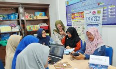 Sekretaris Perwakilan BKKBN Aceh , Ihya, SE, MM, Membuka FGD Modul Lanjut Usia Berdaya 