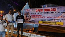 Ajak Warga Donasi Untuk Korban Banjir Bandang, Relawan Sekber Aceh Buka Posko di Taman Hutan Kota Banda Aceh. senin 01/12/2025.