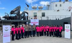 Ketua Bhayangkari Aceh Kembali Salurkan Bantuan Korban Banjir Melalui Pelabuhan Malahayati