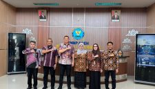 Kepala Perwakilan BKKBN Aceh, Safrina Salim, SKM, M.Kes, melakukan silaturahmi dan audiensi dengan Kepala Badan Narkotika Nasional Provinsi (BNNP) Aceh, Brigjen Pol. Dr. Dedy Tabrani, S.I.K., M.Si, di Kantor BNNP Aceh, Banda Aceh, Kamis (30/1).