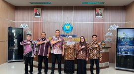 Kepala Perwakilan BKKBN Aceh, Safrina Salim, SKM, M.Kes, melakukan silaturahmi dan audiensi dengan Kepala Badan Narkotika Nasional Provinsi (BNNP) Aceh, Brigjen Pol. Dr. Dedy Tabrani, S.I.K., M.Si, di Kantor BNNP Aceh, Banda Aceh, Kamis (30/1).
