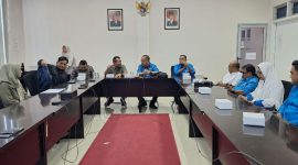 Ketua beserta jajaran Pengurus PWI Aceh berdiskusi dengan pimpinan Badan Pengelola Migas Aceh di Kantor BPMA, Jalan Stadion H. Di Murthala, Banda Aceh, Rabu, 14 Januari 2026. (Dok PWI Aceh)