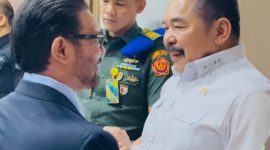 Anggota Komisi III DPR RI Fraksi PKS Dr.M.Nasir Djamil MS.i dengan Jaksa Agung Prof Dr H Sanitiar Burhanuddin SH, MM.,