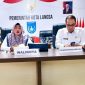Rapat zoom meeting dengan Mendagri terkait TKD, dihadiri Sekretaris Daerah, Kepala Bapeda, Kepala BPKD, Kabag Pemerintahan dan Kabag Prokopim/Kadis perindagkop dan UKM