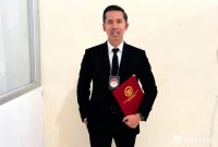 Ketua STAI Aceh Tamiang, Dr Rizki Maulana Sos, SH, MSP, MH, saat menerima kelulusan sertifikasi dari BPIP RI, Foto/ist