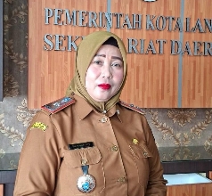 Sekretaris Daerah Pemerintah Kota Langsa Dra.Suhartini S.Pd, M.P.d.
