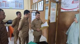 Plt Sekda Aceh Selatan memastikan seluruh layanan administrasi kependudukan di Dinas Kependudukan dan Pencatatan Sipil (Disdukcapil) Kabupaten Aceh Selatan. Senin (05/01/2026)