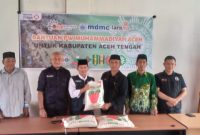 Ketua Pimpinan Wilayah Muhammadiyah Aceh, A. Malik Musa, S.H., M.Hum, kembali salurkan bantuan beras kepada masyarakat korban banjir dan lonsor di Aceh tengah dan bener Meriah sebanyak 1 ton melalui Posko Muhammadiyah setempat. Rabu (31 /12/ 2025). 