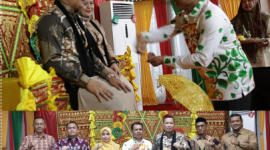 Plt Bupati Aceh Selatan H. Baital Mukadis laksanakan prosesi adat peusijuk di Hall Pendopo Bupati Aceh Selatan, Selasa (6/1/2026) malam.