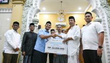 Wakil Wali Kota Banda Aceh Afdhal Khalilullah melanjutkan Safari Ramadan 1447 H/2026 M Pemerintah Kota Banda Aceh di Masjid Al-Hidayah, Gampong Lamdom, Kecamatan Lueng Bata, Selasa (24/2/2026) malam.