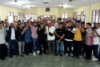 Wakil Gubernur Aceh, H. Fadhlullah, S.E. (Dek Fadh), menyampaikan bahwa penanganan banjir di Kabupaten Bireuen saat ini telah memasuki tahapan transisi, di mana pemerintah bertanggung jawab penuh terhadap pemulihan dampak bencana serta pemenuhan hak masyarakat terdampak. Minggu 08/02/2026