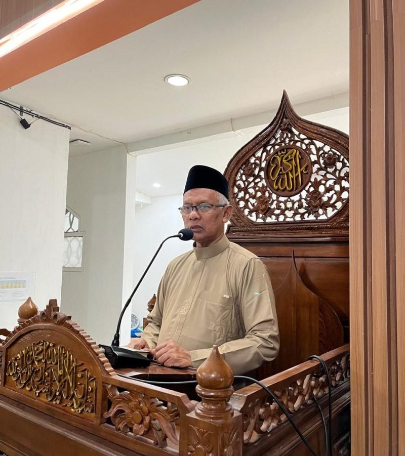  Tgk Saifuddin A. Rasyid, Akademisi UIN Ar-Raniry Banda Aceh, menyampaikan khutbah di Masjid Fathun Qarib UIN Ar-Raniry Banda Aceh, Jum’at, 2 Ramadhan 1447 H, Pada Tanggal 20 Februari 2026 