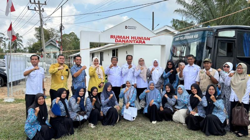 Kick Off Pantau KB sebagai langkah strategis percepatan Pelayanan Kontrasepsi untuk penggarapan unmet need KB di wilayah prioritas. Kegiatan ini menjadi bagian dari komitmen nasional dalam meningkatkan cakupan peserta KB modern, khususnya di daerah dengan angka modern contraceptive prevalence rate (mCPR) rendah dan unmet need tinggi. Kamis 12/02/2026. Fhoto Fahri Ma’aruf Staf Humas BKKBN Aceh