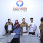 Wali Kota Banda Aceh, Illiza Sa’aduddin Djamal, menerima secara langsung hasil Opini Penilaian Maladministrasi Penyelenggaraan Pelayanan Publik Tahun 2025 dari Ombudsman Republik Indonesia Perwakilan Aceh, Selasa (3/3/2026),
