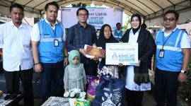 Wali Kota Banda Aceh menghadiri kegiatan nasional Light Up The Dream (Listrik untuk Nyalakan Mimpi) yang digelar oleh PLN di Gampong Asoe Nanggroe, Kec muraxa, Rabu, 4 Maret 2026.