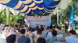 Bank Indonesia Perwakilan Provinsi Aceh menyalurkan bantuan sarana dan prasarana kepada kelompok sektor pertanian, peternakan, dan usaha garam rakyat di Gampong Cot Bada, Kecamatan Ingin Jaya, Kabupaten Aceh Besar, di Lansir orinews.id. Kamis (5/3/2026).