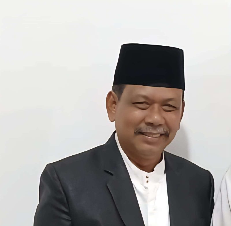 Ketua Umum Majelis Pimpinan Wilayah (MPW) Himpunan Ilmuwan dan Sarjana Syariah Indonesia (HISSI) Aceh Prof. Dr. Drs. Muzakkir Samidan