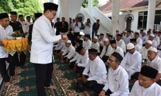 Walikota Langsa Peusijuk 205 Jamaah Calon Haji Tahun 2026