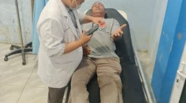 Salah seorang petugas Satpol-PP Mulfadli saat menjalani pemeriksaan kesehatan (visum) di RSUD Langsa.